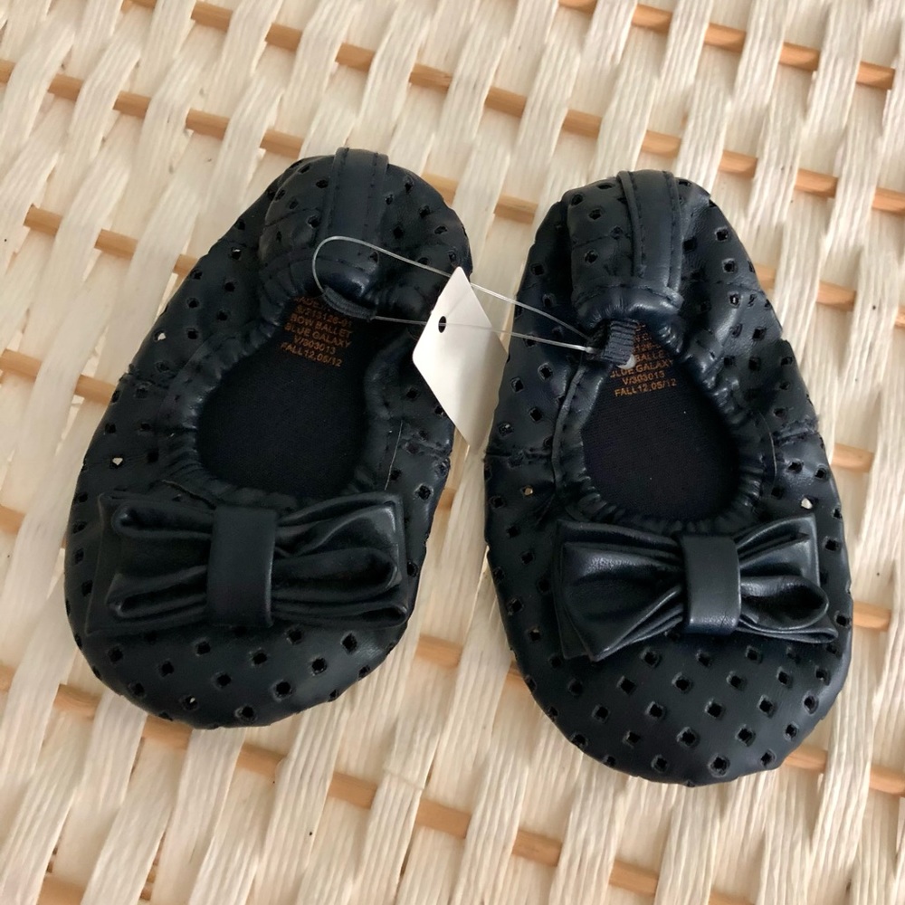 NWT Baby Gap Bow Ballet Flats. Size 6-12 months. Color: Blue Galaxy. - Picture 1 of 4